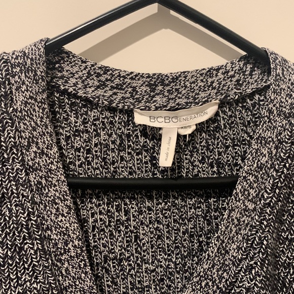 BCBGeneration Zip Up Sweater SZ.  XS/S - Picture 3 of 3